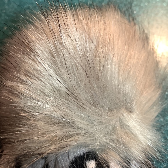 Cheetah Print Double Layered Pom Pom Beanie Hat - Picture 4 of 6